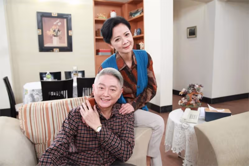 睽違22年!高欣欣首度「偕夫驚喜合體」《市井》劇組 戲裡戲外皆夫妻「畫面閃到不行」藏不住喜悅