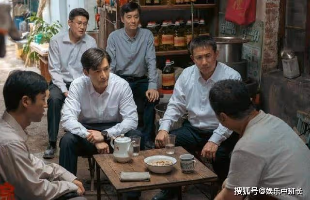 《縣委大院》胡歌被群嘲「老幹部」角色王炸,「綜藝老咖」黃磊成敗筆
