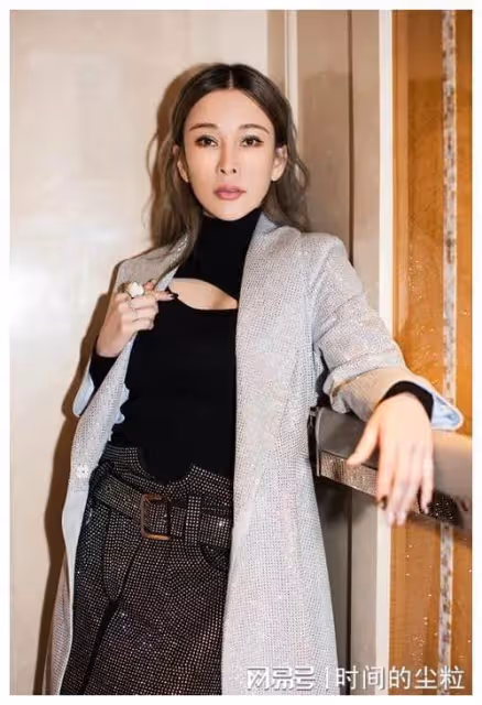 周杰倫「救」她,吳宗憲寵她,紅極一時的性感天后,又來了