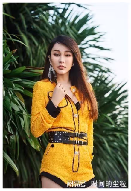 周杰倫「救」她,吳宗憲寵她,紅極一時的性感天后,又來了