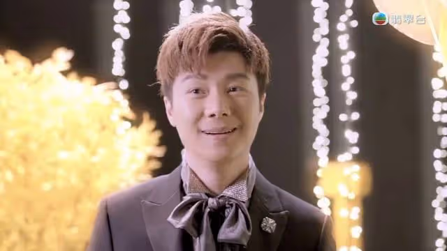 入行16年!39歲TVB娛樂主持人獨挑大樑表現完美,成鄭裕玲接班人