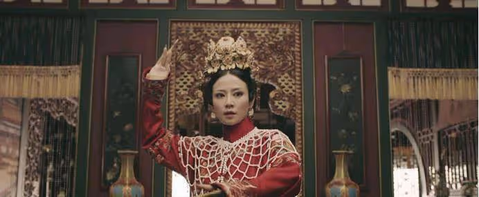 娜扎和「高貴妃」撞衫,不敵對方氣場強大,譚卓輕輕鬆鬆就贏了