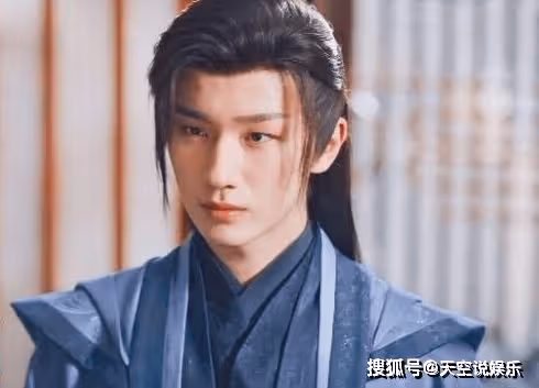 《少年歌行》蕭瑟的武功是誰廢的？莫衣為什麼說是女子傷的他？