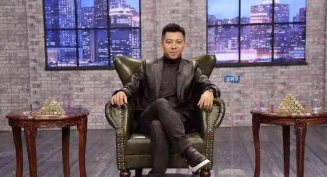 娛樂圈的隱形富豪，何炅22家公司黃曉明48家，他有個商業帝國