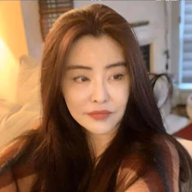 55歲王祖賢容貌大變！面部僵硬法令紋突出，定居國外曝身家超67億