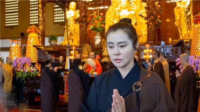 55歲王祖賢容貌大變！面部僵硬法令紋突出，定居國外曝身家超67億