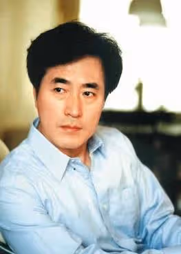 楊立新兒子楊玏:35歲仍未婚,是父親的驕傲也是他的「心病」