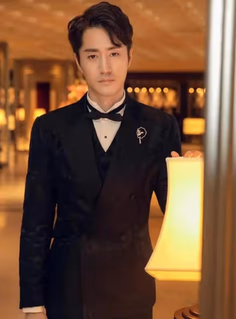 楊立新兒子楊玏:35歲仍未婚,是父親的驕傲也是他的「心病」
