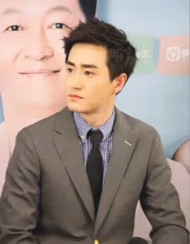 楊立新兒子楊玏:35歲仍未婚,是父親的驕傲也是他的「心病」