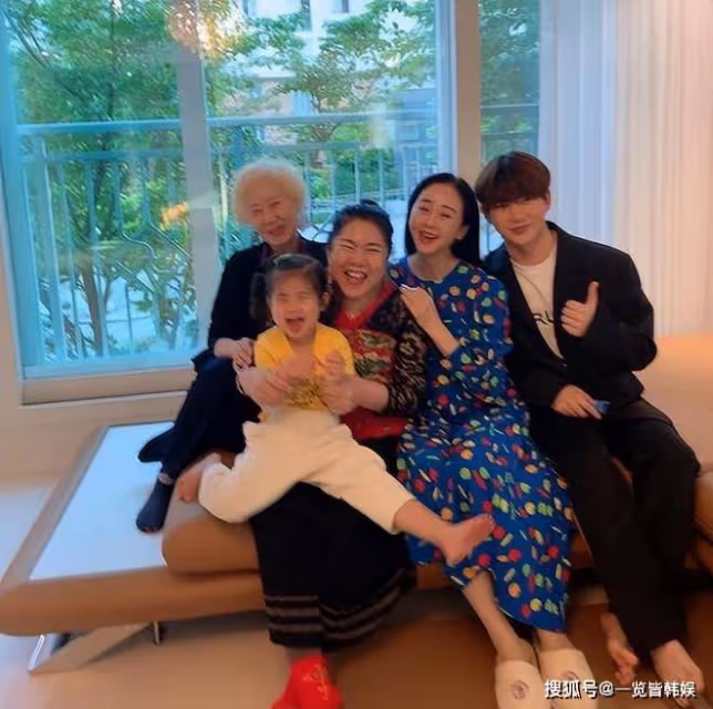 咸素媛移民越南引非議 稱是為了讓女兒學英文 開直播引流為賺錢?