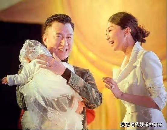 比孫紅雷小15歲的嬌妻長啥樣?看到照片後,怪不得與高齡影后分手
