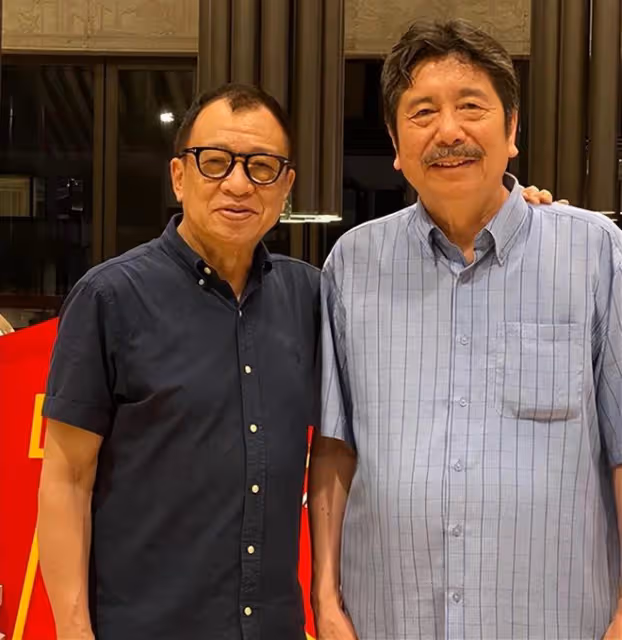知名港星參加祭祖活動！與宗親祈福很虔誠，家世顯赫跟魯迅是親戚