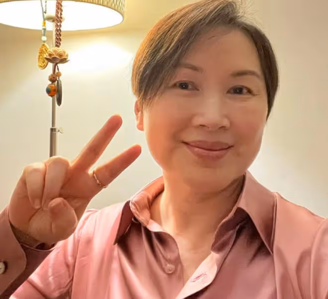 港劇收視女王61歲生日，臉部圓潤變化大，4年沒拍戲專注開網店