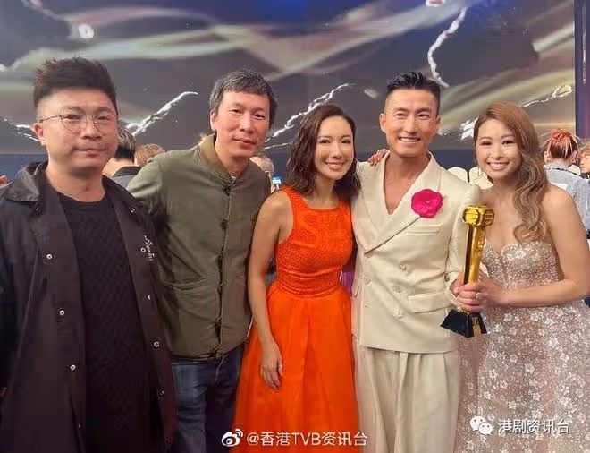 陳山聰劉佩玥拍情戲唔尷尬！奪視帝及大馬視後神采飛揚齊開工