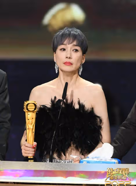 效力大台49年!70歲TVB高層是曾志偉堂姐,被稱「無線慈禧太后」