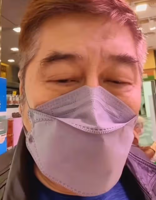 68歲知名港星現身超市,為買打折商品大排長龍,打扮樸素沒人認出
