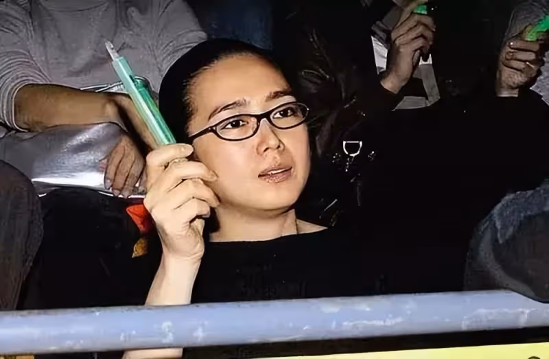 苦盡甘來！朱麗倩「為愛躲藏23年」46高齡生育　劉德華花2億變「寵女狂魔」今10歲女兒曝光：超漂亮