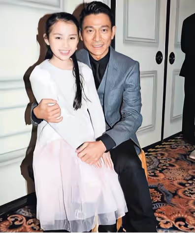 苦盡甘來！朱麗倩「為愛躲藏23年」46高齡生育　劉德華花2億變「寵女狂魔」今10歲女兒曝光：超漂亮