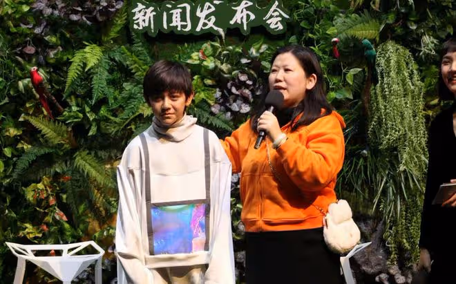 劉燁兒女顏值驚人！諾一五官硬朗似憂鬱王子，霓娜身高猛長神似爸
