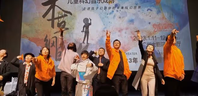 劉燁兒女顏值驚人！諾一五官硬朗似憂鬱王子，霓娜身高猛長神似爸