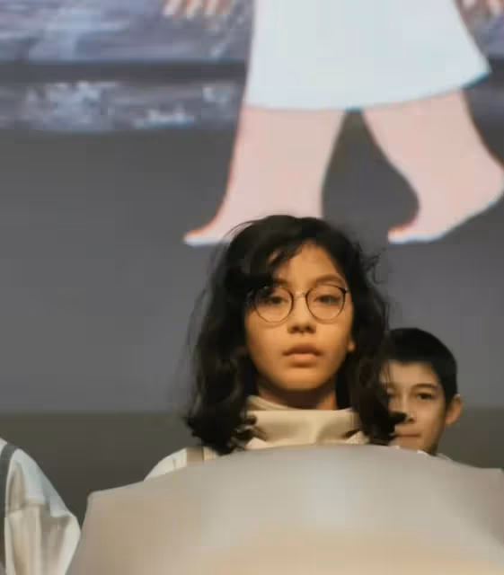 劉燁兒女顏值驚人！諾一五官硬朗似憂鬱王子，霓娜身高猛長神似爸