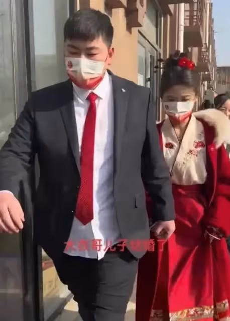 恭喜陳萌獲得300萬彩禮，不知道陳亞男看到心裡是什麼滋味！