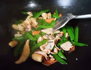 香爆的♨荷蘭豆炒魷魚「減鹽清新可口快手輕食小炒」