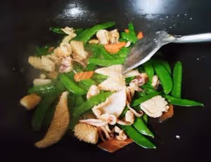 香爆的♨荷蘭豆炒魷魚「減鹽清新可口快手輕食小炒」