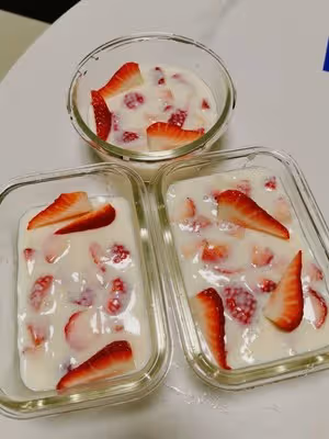 草莓牛奶布丁