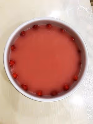 8寸低脂草莓酸奶慕斯蛋糕（無需烤箱）