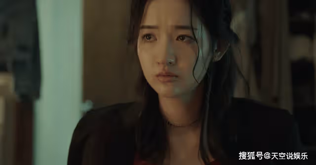《縱有疾風起》被媽寶男侵犯後，白鸚的灰色公主夢，只有唐塵能成全