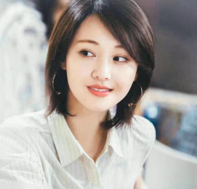 哪個男明星和她戀愛，都被無情說成豬頭，還有人敢和她戀愛嗎？