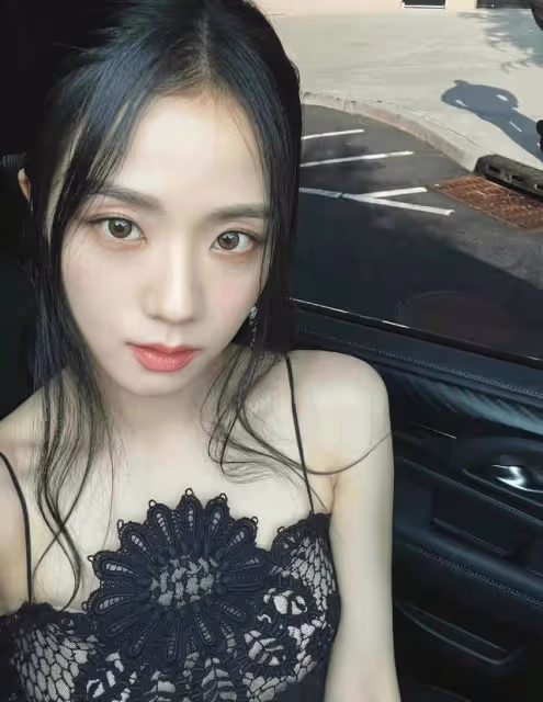 從此SM多了1個新女子組合，7個人中有4個長得像