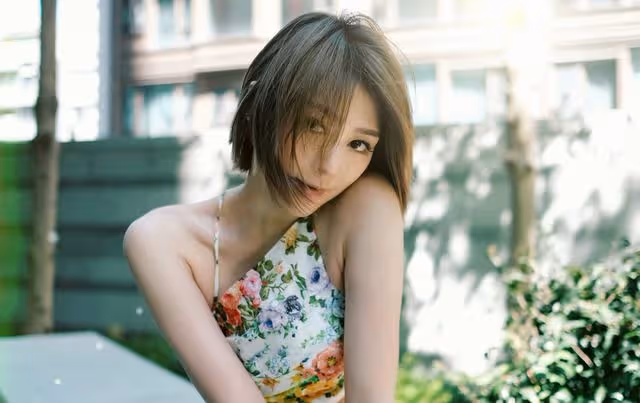 恭喜！香港知名男星宣布四月結婚，想和長腿女神未婚妻生10個小孩