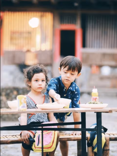 劉燁兒女現身活動，12歲諾一等比例長大顏值超爸爸，霓娜氣質出眾