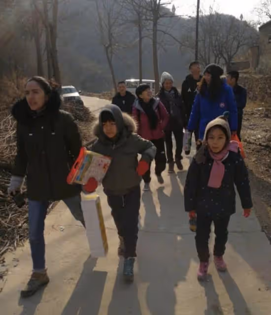 劉燁兒女現身活動，12歲諾一等比例長大顏值超爸爸，霓娜氣質出眾