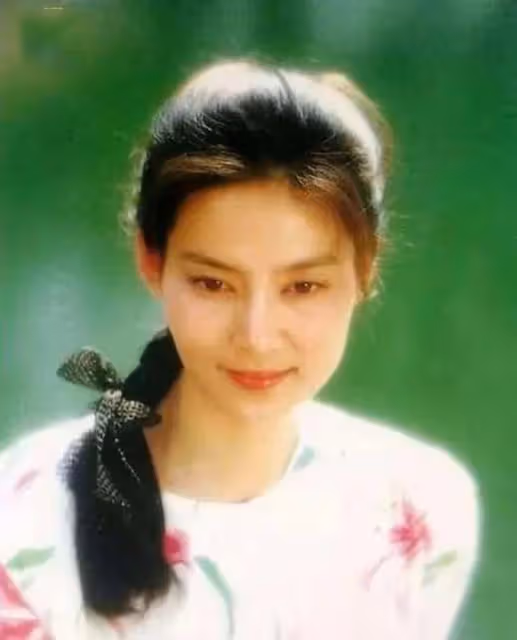 潘虹當年因何頂替姜黎黎主演《杜十娘》 看看影片幕後故事和主創