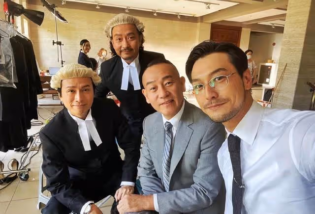 香港知名男星突然復出拍戲!狀態凍齡依舊帥氣有型,至今仍是單身