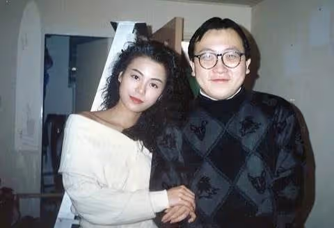 《危情》「宅男女神」陳雅倫曬近照!54歲身材火辣風采依舊被指「撞臉張柏芝」,曾在王晶指導下拍風月片爆紅