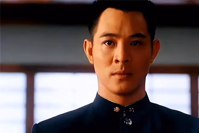 楊紫瓊榮獲金球獎，近40年的努力終被看到，現場霸氣發言獲好評