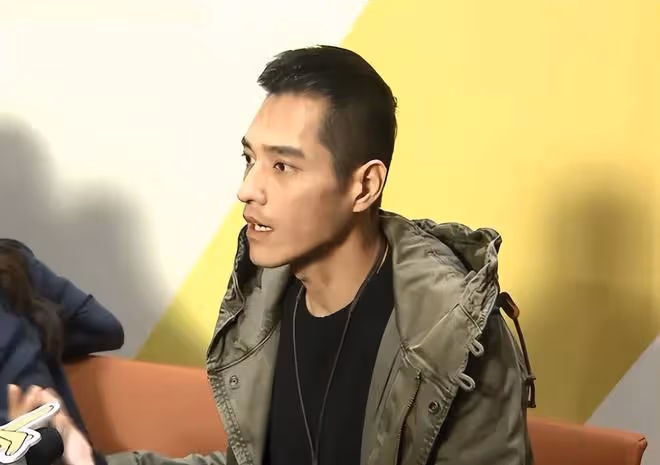 藍正龍久違現身，拒回應大S汪小菲風波，43歲已婚兒女雙全很幸福