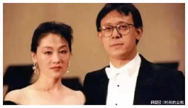 導演鄭曉龍：三十年經典劇作的幕後推手，可看性與正能量缺一不可