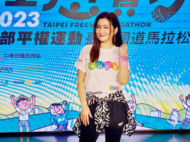 41歲Selina發福明顯，自曝戀情進度，已見男方家長但暫無結婚打算
