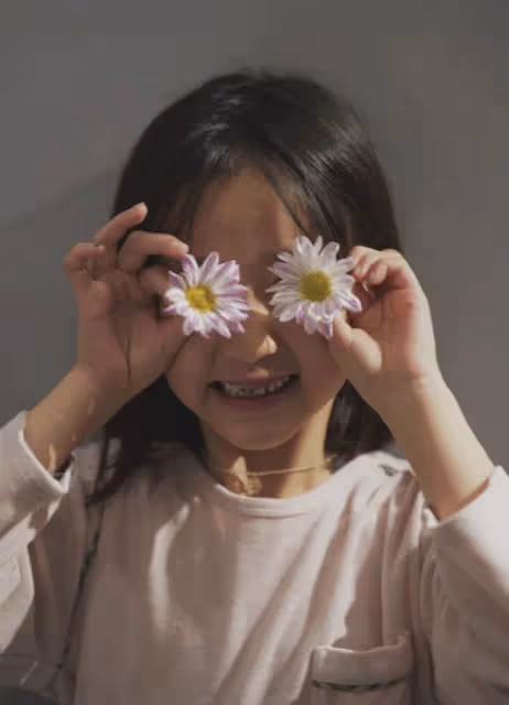 孫莉曬小女兒近照，9歲妹妹矯正大門牙引熱議，嘟嘴賣萌像黃磊