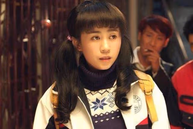 她是「票房女王」，與小11歲男友結婚生子，如今38歲被寵成公主
