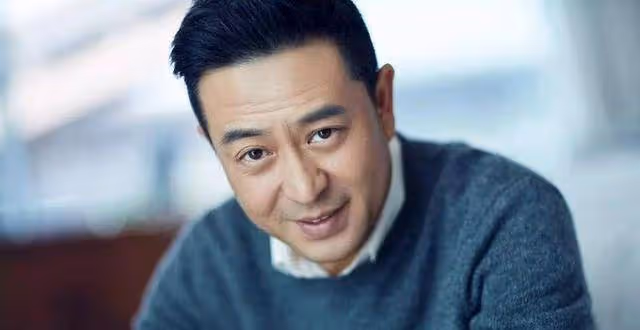 她人到老年才成名，拍戲導致流產無法生育，如今終於做母親