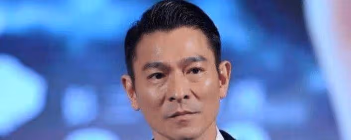 他在《好聲音》出道, 靠一首歌火遍全國, 如今卻淪為路人