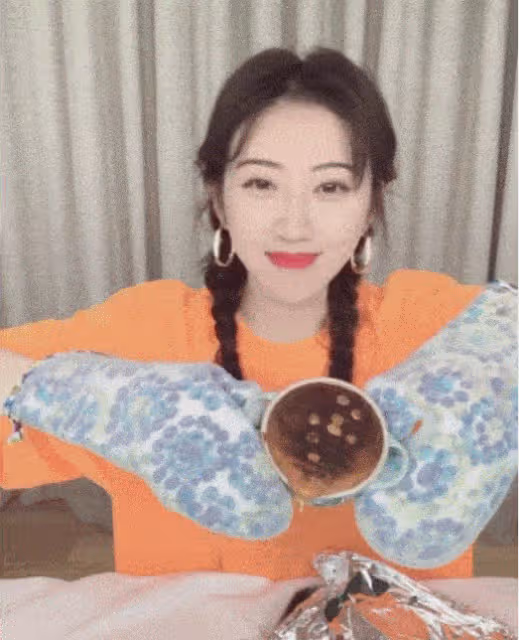31歲景甜美回來了! 直播中翻車卻獲好評, 當之無愧的人間富貴花