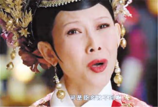 網傳蔡少芬上海豪宅急放租，本人否認稱上海沒物業，房子是租的