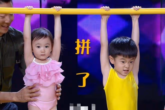 李小鵬為11歲女兒慶生，奧莉表演高難度花滑動作，長得亭亭玉立